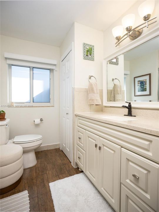 2nd bathroom