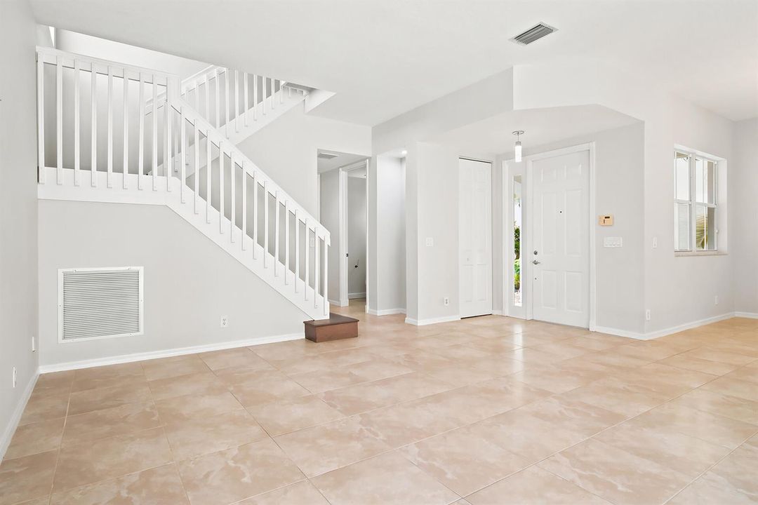 207-ISLE-VERDE-WAY-33418-014