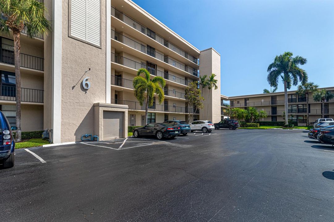 Boca raton waterfront condo Building fro