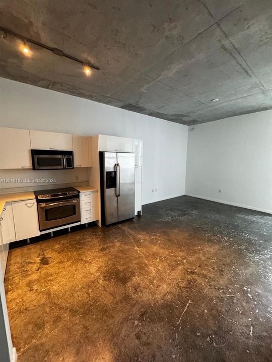 В аренду: $2,200 (1 спален, 1 ванн, 644 Квадратных фут)