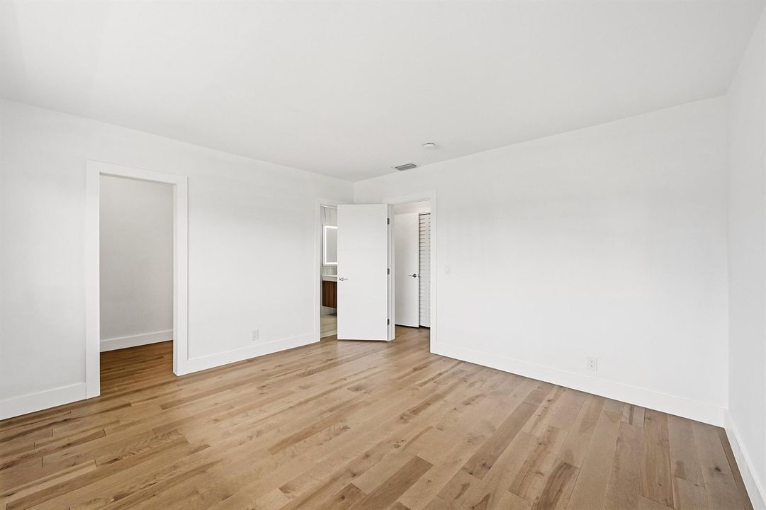 12_bedroom