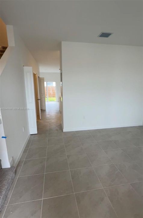 В аренду: $2,500 (3 спален, 2 ванн, 1414 Квадратных фут)