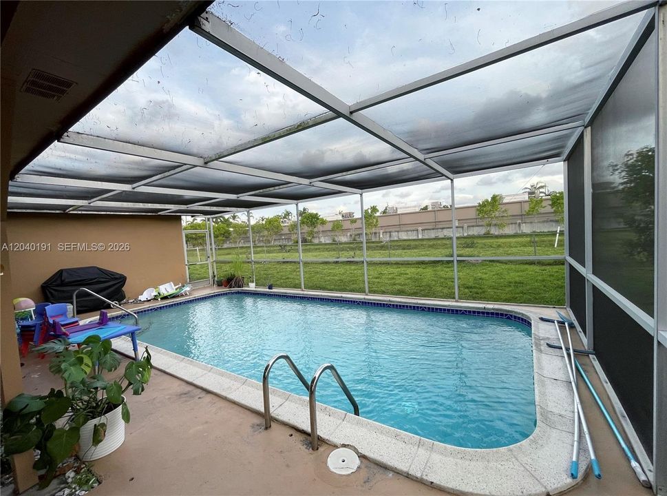 For Sale: $590,000 (4 beds, 2 baths, 1768 Square Feet)