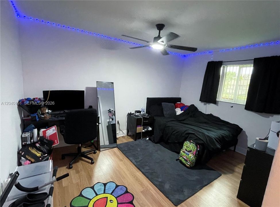 For Sale: $590,000 (4 beds, 2 baths, 1768 Square Feet)