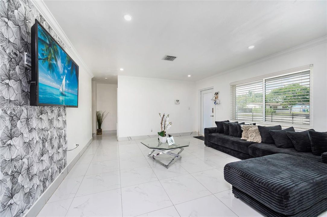 En Venta: $490,000 (3 camas, 1 baños, 1080 Pies cuadrados)