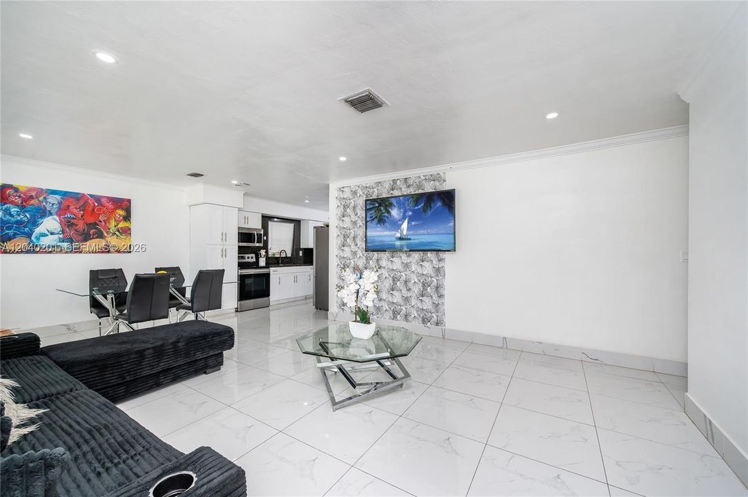 En Venta: $490,000 (3 camas, 1 baños, 1080 Pies cuadrados)