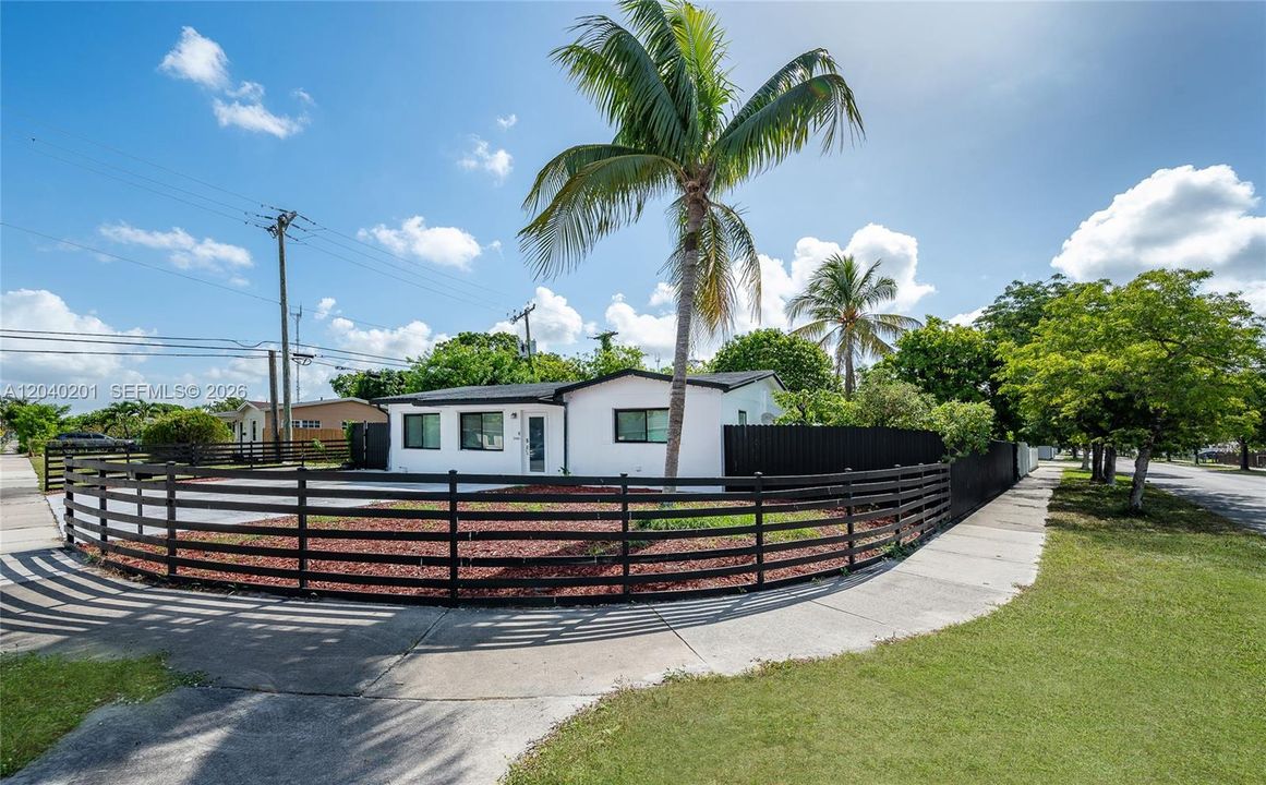 En Venta: $490,000 (3 camas, 1 baños, 1080 Pies cuadrados)