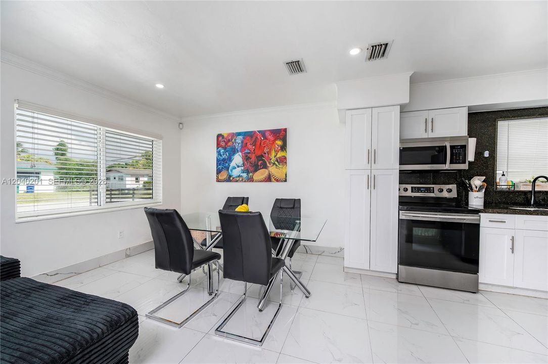 En Venta: $490,000 (3 camas, 1 baños, 1080 Pies cuadrados)