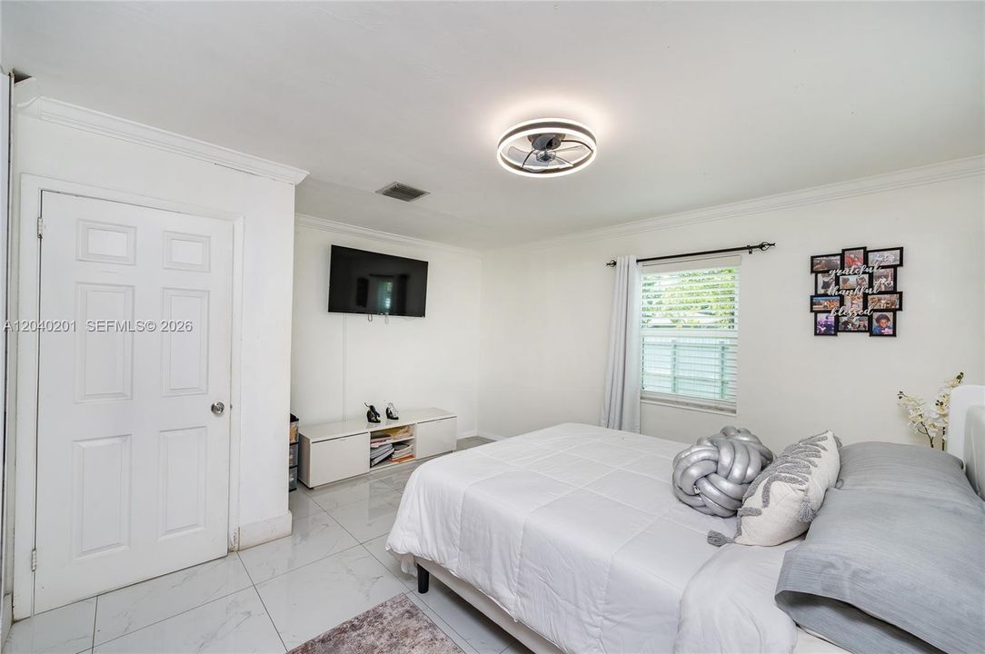 En Venta: $490,000 (3 camas, 1 baños, 1080 Pies cuadrados)