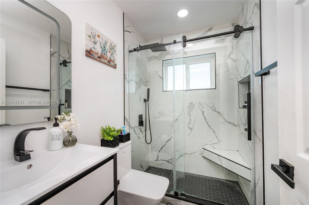 En Venta: $490,000 (3 camas, 1 baños, 1080 Pies cuadrados)