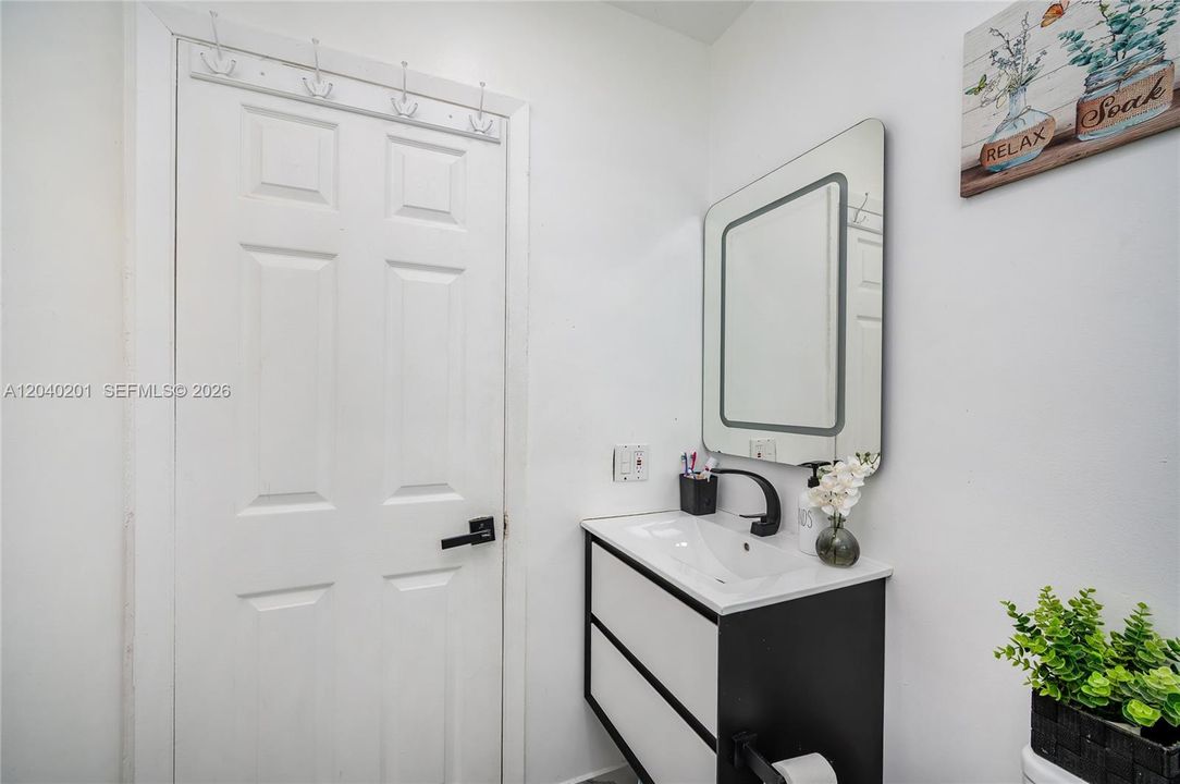 En Venta: $490,000 (3 camas, 1 baños, 1080 Pies cuadrados)