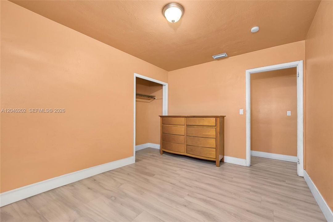 На продажу: $450,000 (4 спален, 2 ванн, 1484 Квадратных фут)