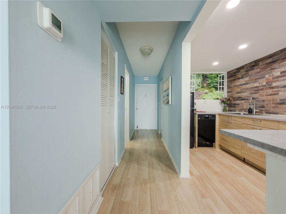 En Venta: $120,000 (0 camas, 1 baños, 612 Pies cuadrados)