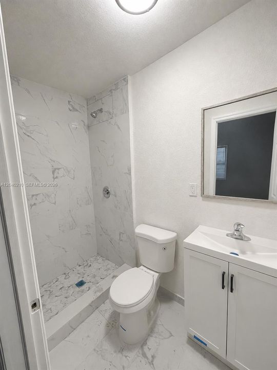 For Rent: $1,700 (1 beds, 1 baths, 1865 Square Feet)