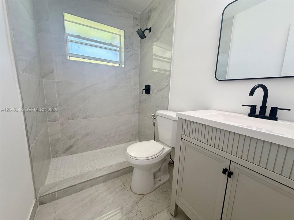 For Rent: $3,000 (3 beds, 2 baths, 1210 Square Feet)