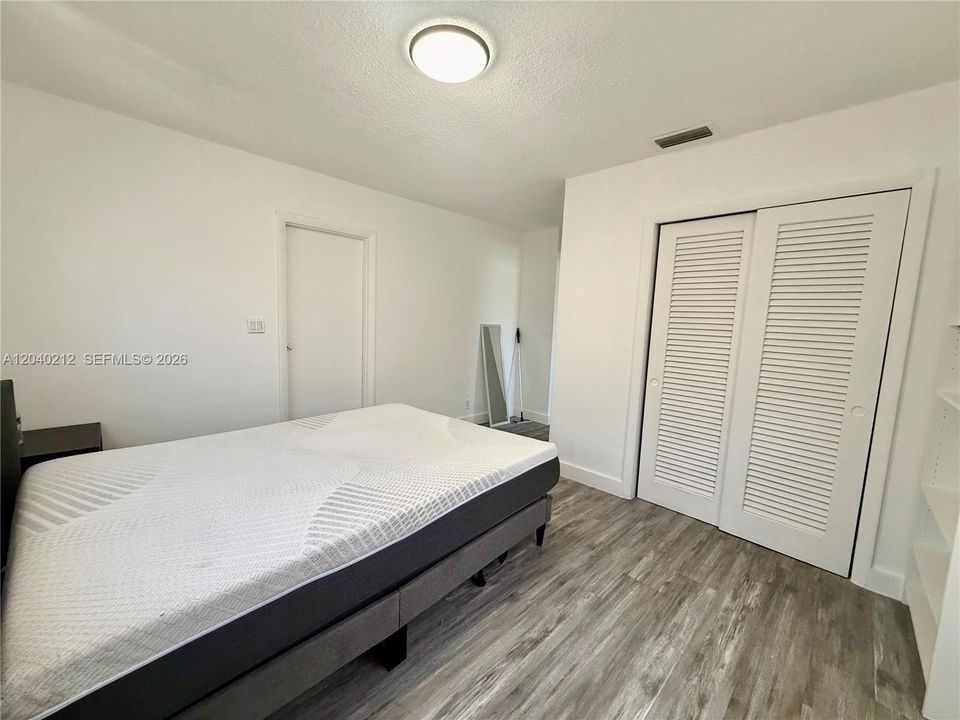 For Rent: $3,000 (3 beds, 2 baths, 1210 Square Feet)