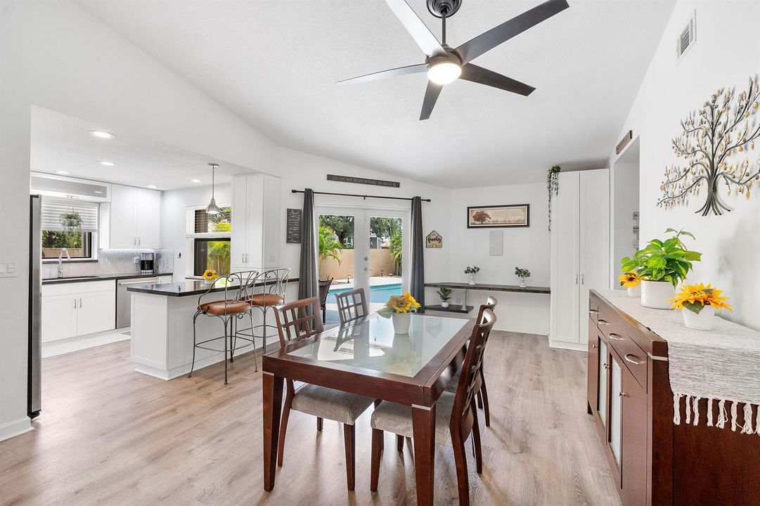 15681 Dover Ct_035