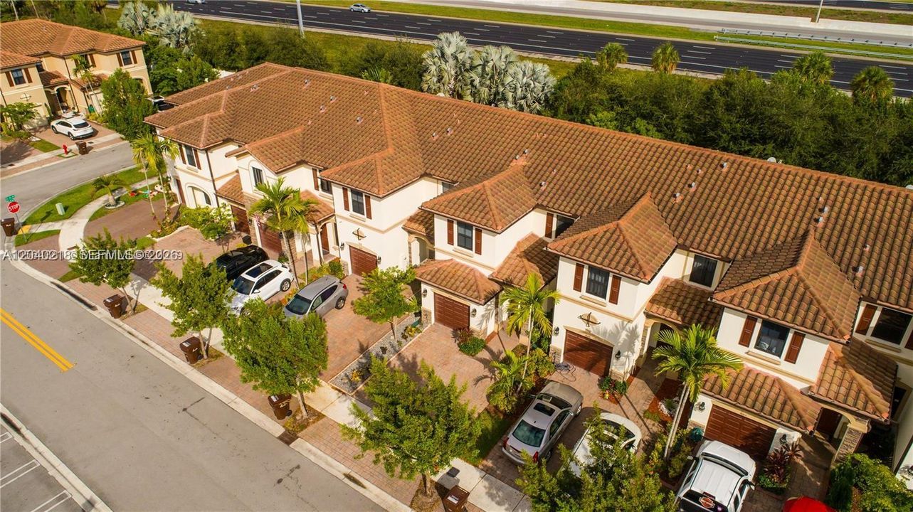 For Rent: $3,400 (3 beds, 2 baths, 1650 Square Feet)