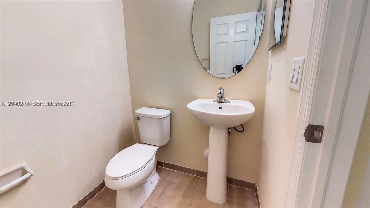 For Rent: $3,400 (3 beds, 2 baths, 1650 Square Feet)