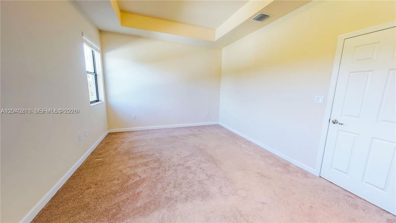 For Rent: $3,400 (3 beds, 2 baths, 1650 Square Feet)