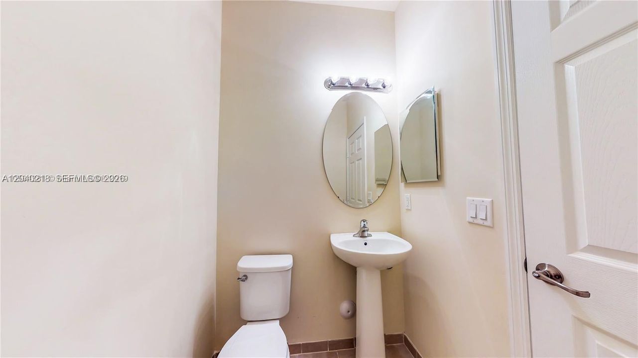 For Rent: $3,400 (3 beds, 2 baths, 1650 Square Feet)