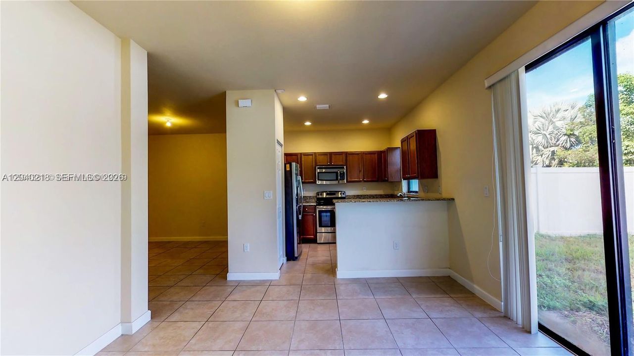 For Rent: $3,400 (3 beds, 2 baths, 1650 Square Feet)