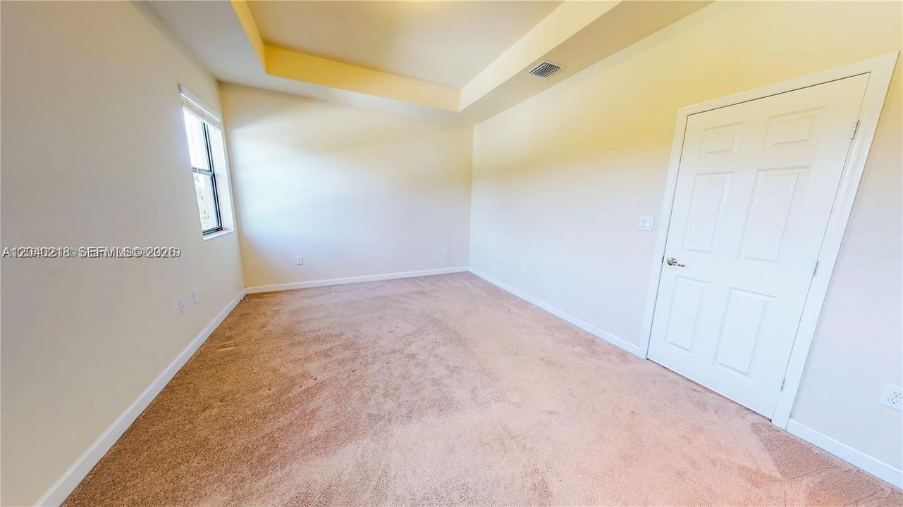 For Rent: $3,400 (3 beds, 2 baths, 1650 Square Feet)