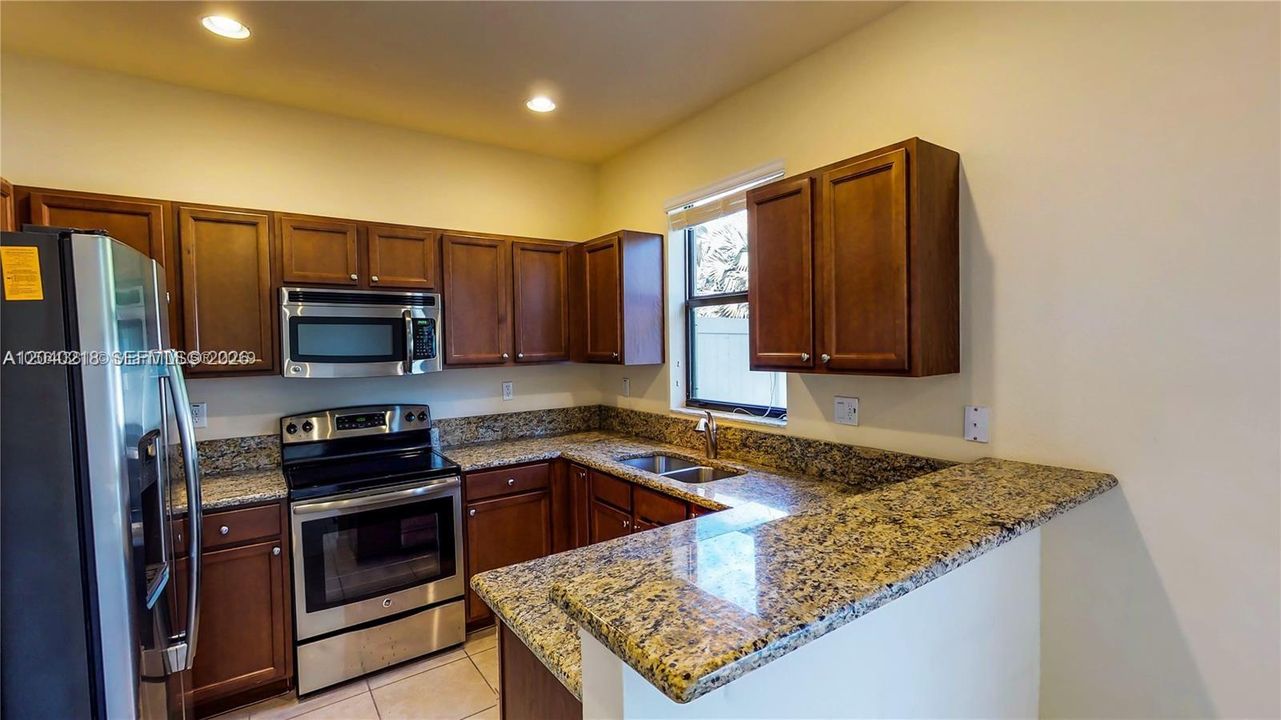 For Rent: $3,400 (3 beds, 2 baths, 1650 Square Feet)