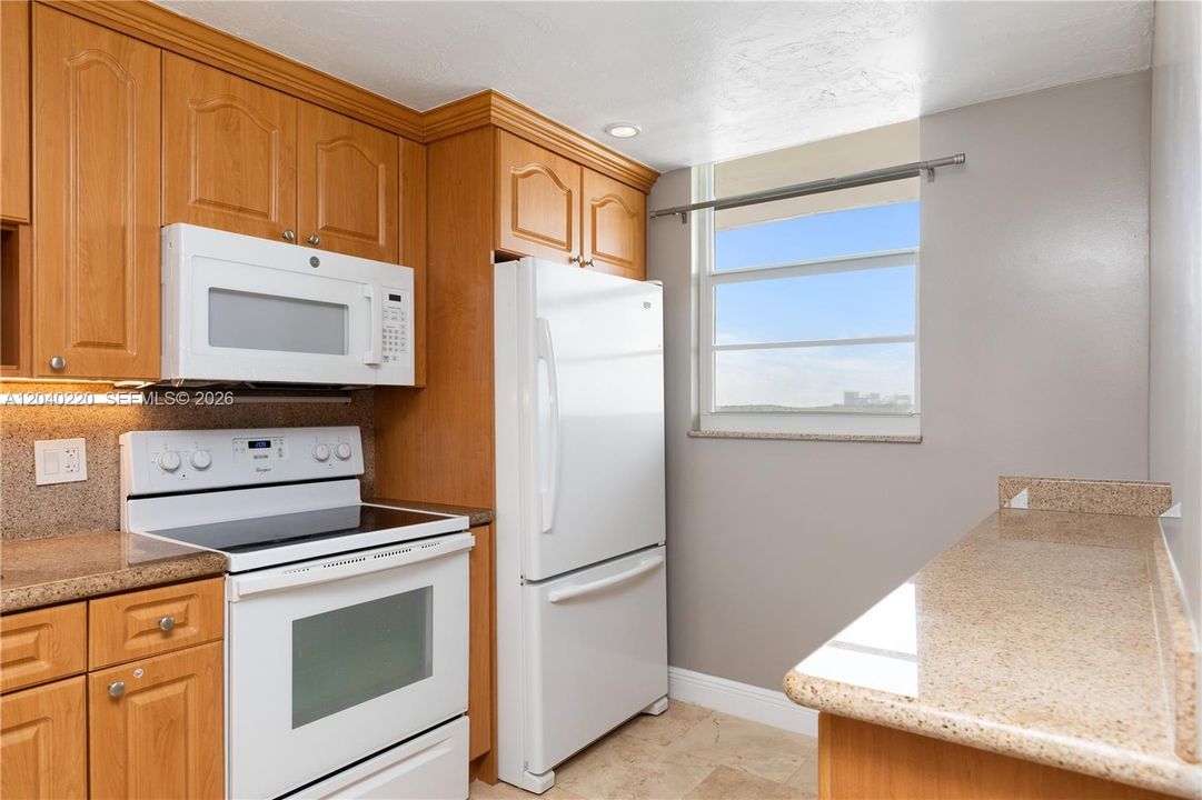 En Venta: $240,000 (1 camas, 1 baños, 828 Pies cuadrados)