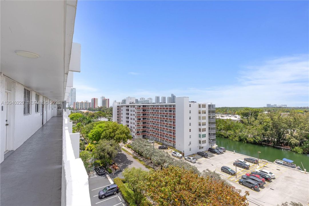 En Venta: $240,000 (1 camas, 1 baños, 828 Pies cuadrados)
