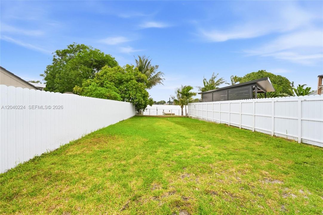 For Sale: $990,000 (4 beds, 3 baths, 1325 Square Feet)