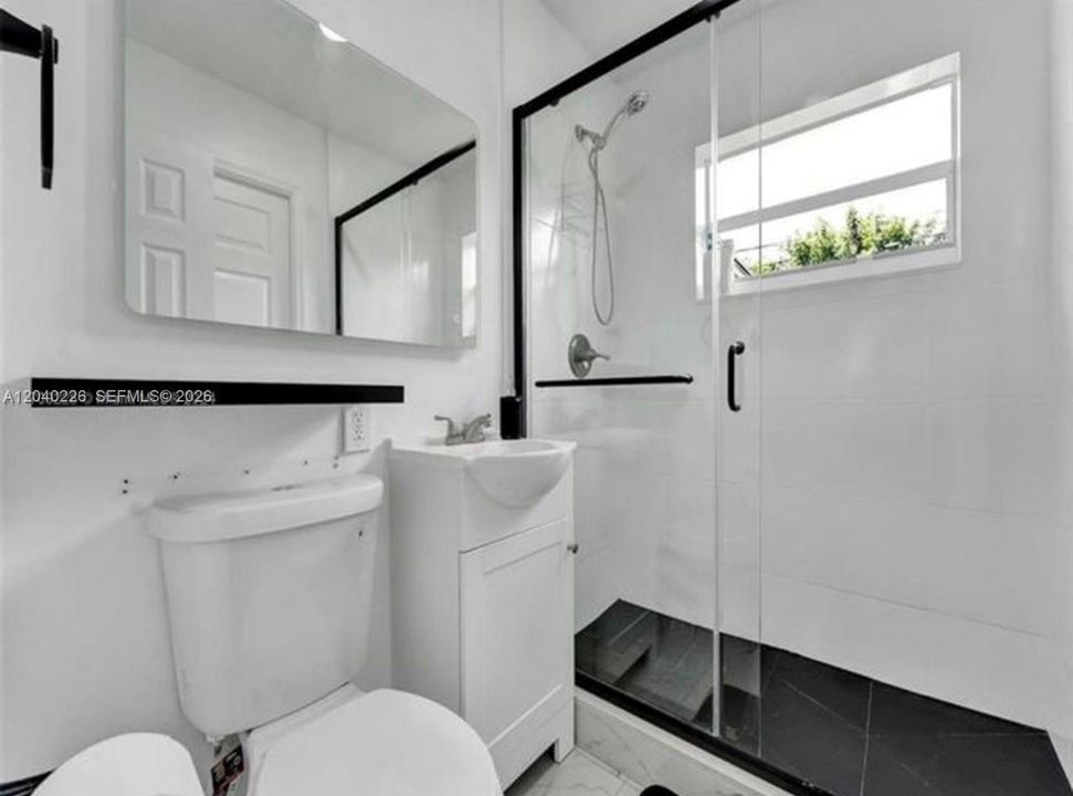 En Venta: $488,000 (3 camas, 2 baños, 840 Pies cuadrados)