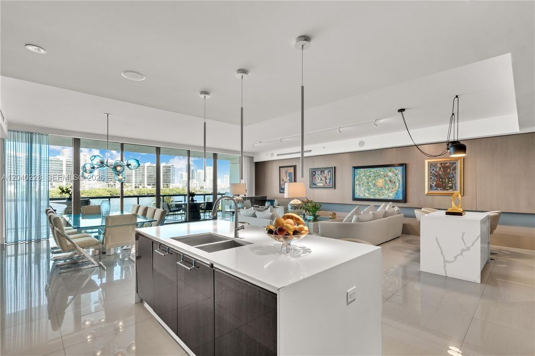 En Venta: $3,475,000 (4 camas, 5 baños, 3801 Pies cuadrados)