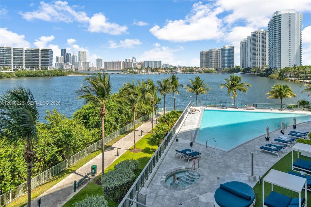 En Venta: $3,475,000 (4 camas, 5 baños, 3801 Pies cuadrados)