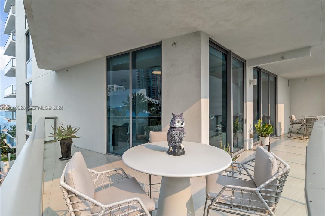 En Venta: $3,475,000 (4 camas, 5 baños, 3801 Pies cuadrados)