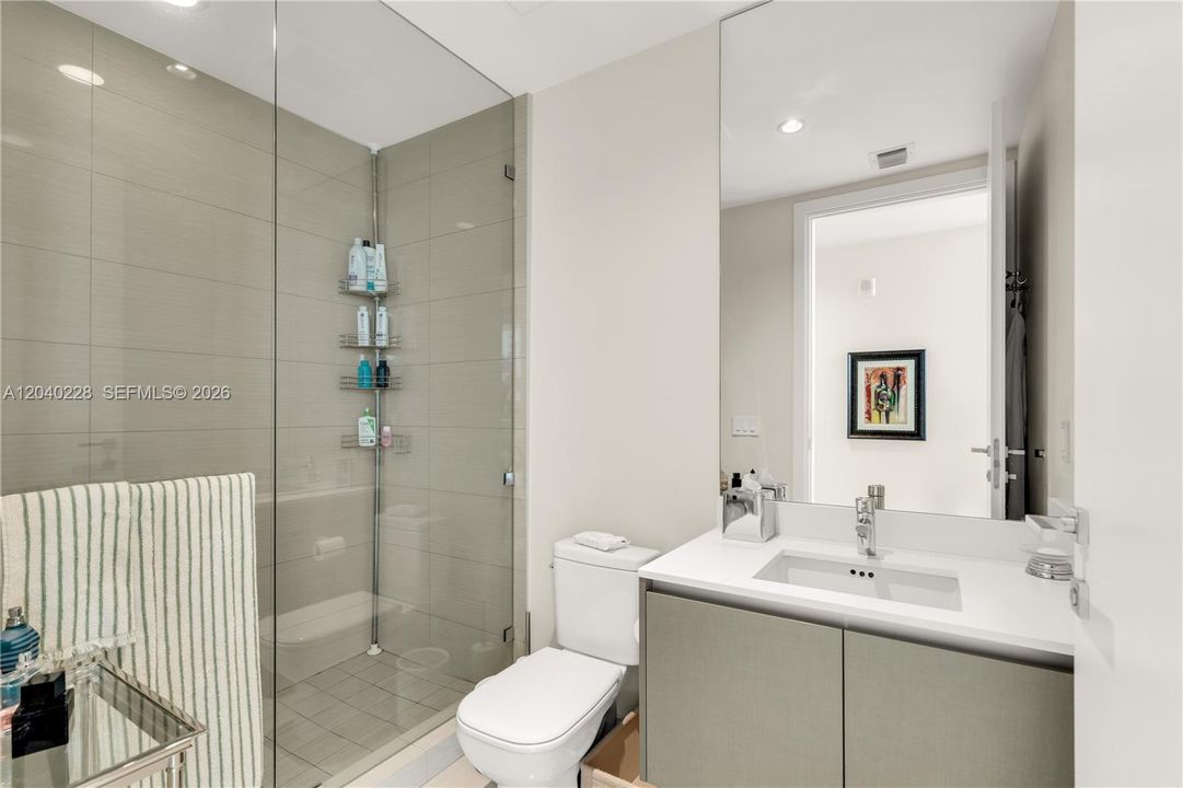 En Venta: $3,475,000 (4 camas, 5 baños, 3801 Pies cuadrados)