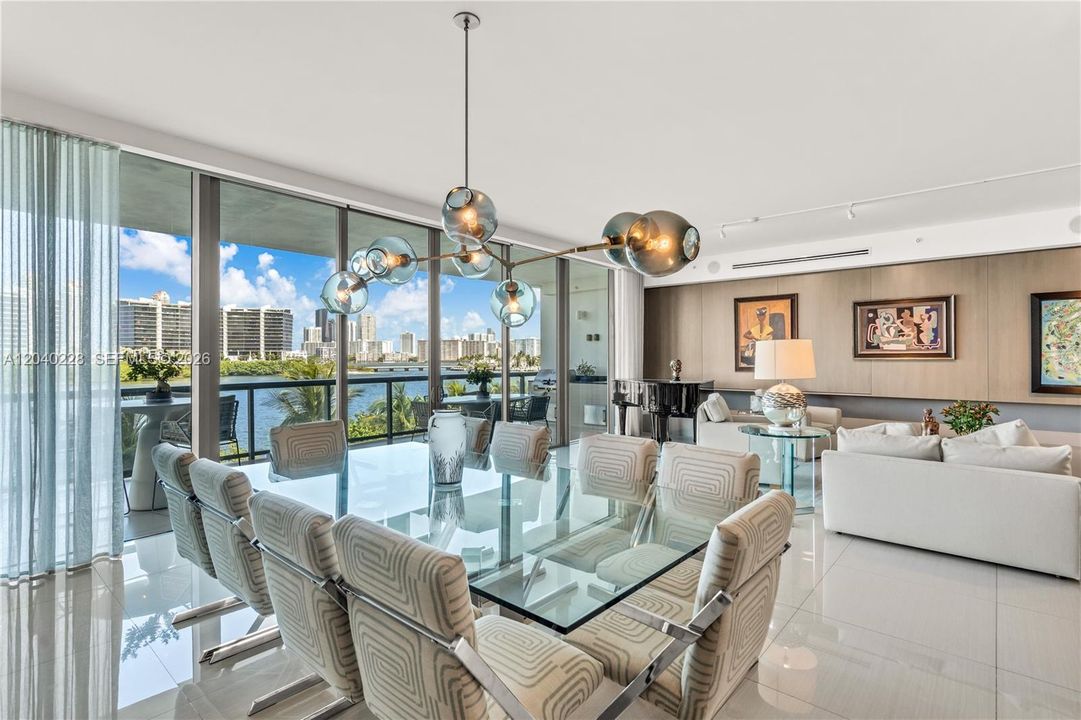 En Venta: $3,475,000 (4 camas, 5 baños, 3801 Pies cuadrados)