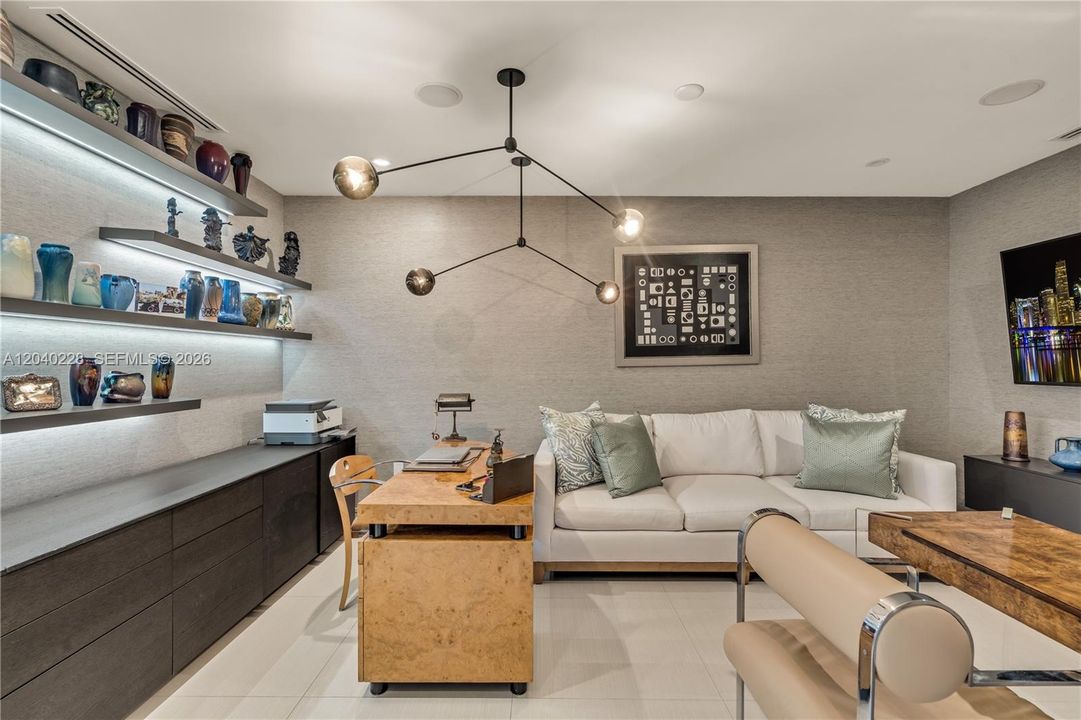 En Venta: $3,475,000 (4 camas, 5 baños, 3801 Pies cuadrados)