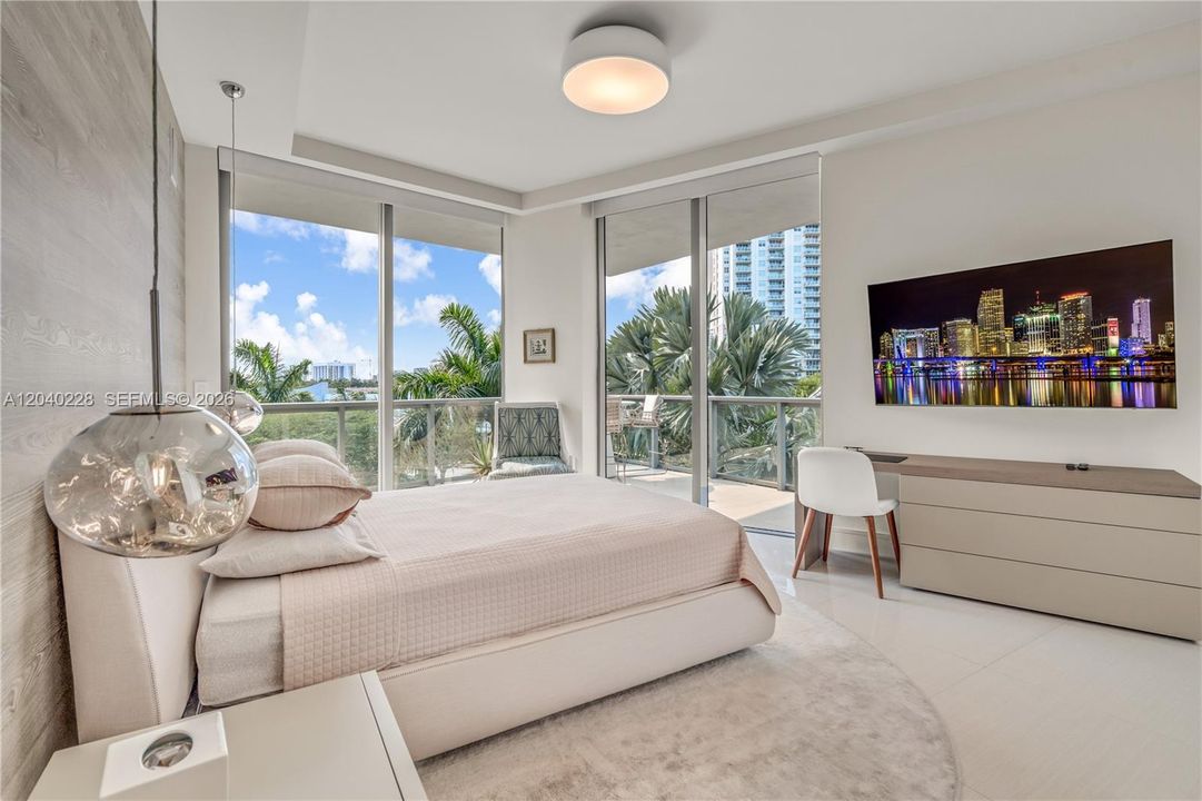 En Venta: $3,475,000 (4 camas, 5 baños, 3801 Pies cuadrados)