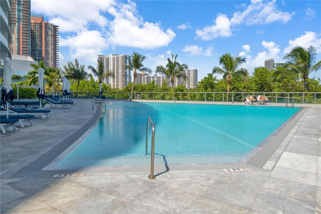En Venta: $3,475,000 (4 camas, 5 baños, 3801 Pies cuadrados)