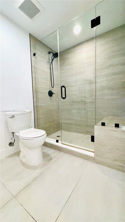 В аренду: $7,500 (3 спален, 3 ванн, 2135 Квадратных фут)