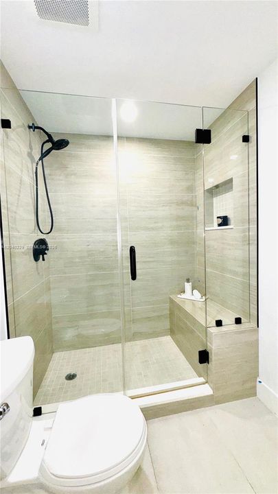 В аренду: $7,500 (3 спален, 3 ванн, 2135 Квадратных фут)