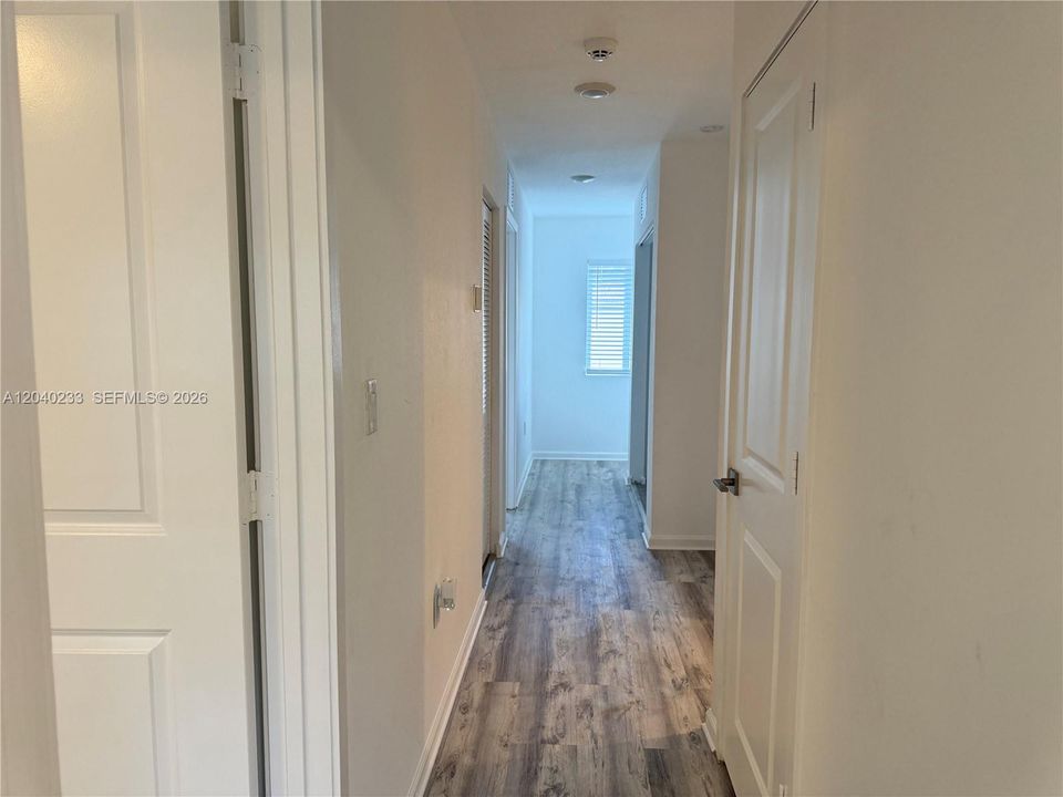 На продажу: $337,000 (4 спален, 3 ванн, 1374 Квадратных фут)