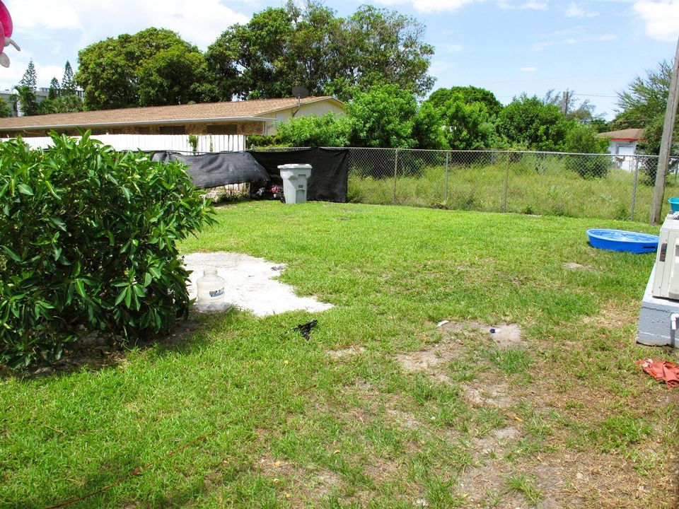 20-Backyard