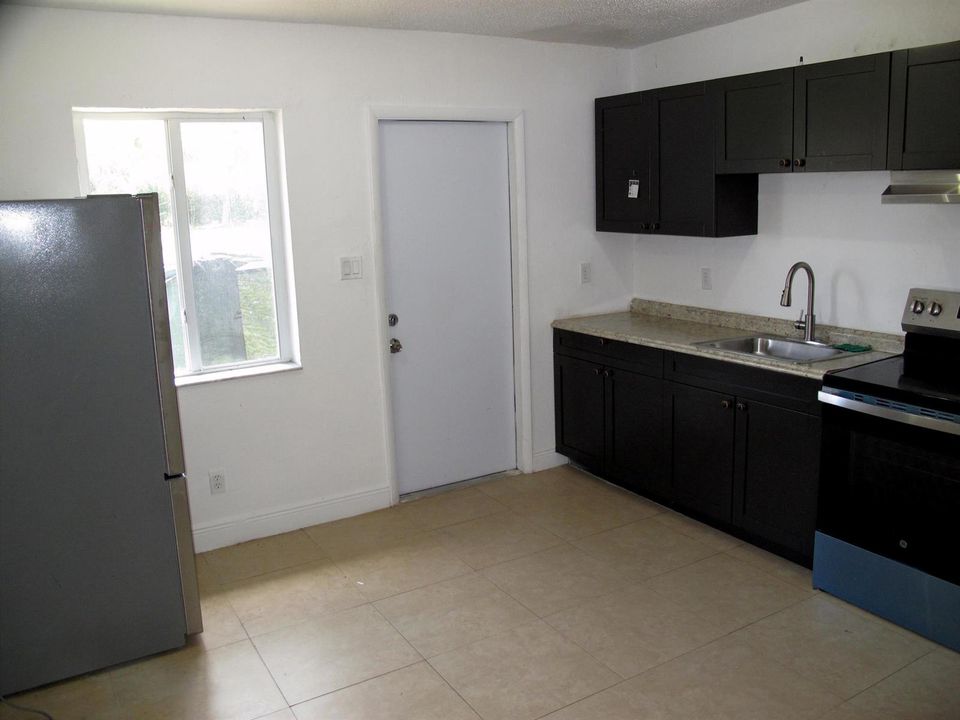 18-Kitchen