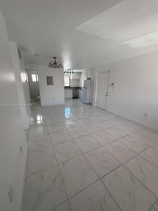 For Rent: $2,100 (2 beds, 2 baths, 755 Square Feet)