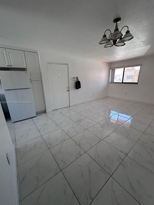 For Rent: $2,100 (2 beds, 2 baths, 755 Square Feet)
