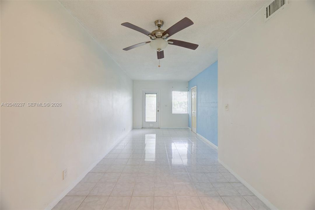 En Venta: $160,000 (2 camas, 1 baños, 800 Pies cuadrados)