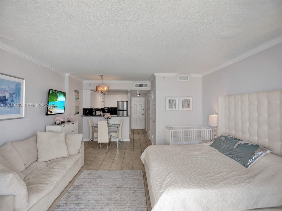В аренду: $2,200 (0 спален, 1 ванн, 482 Квадратных фут)