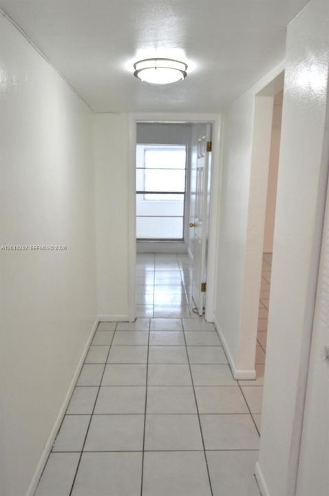 For Sale: $285,000 (2 beds, 2 baths, 1099 Square Feet)